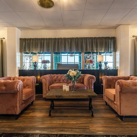 Hotell Kung Goesta By First Mora Exteriér fotografie