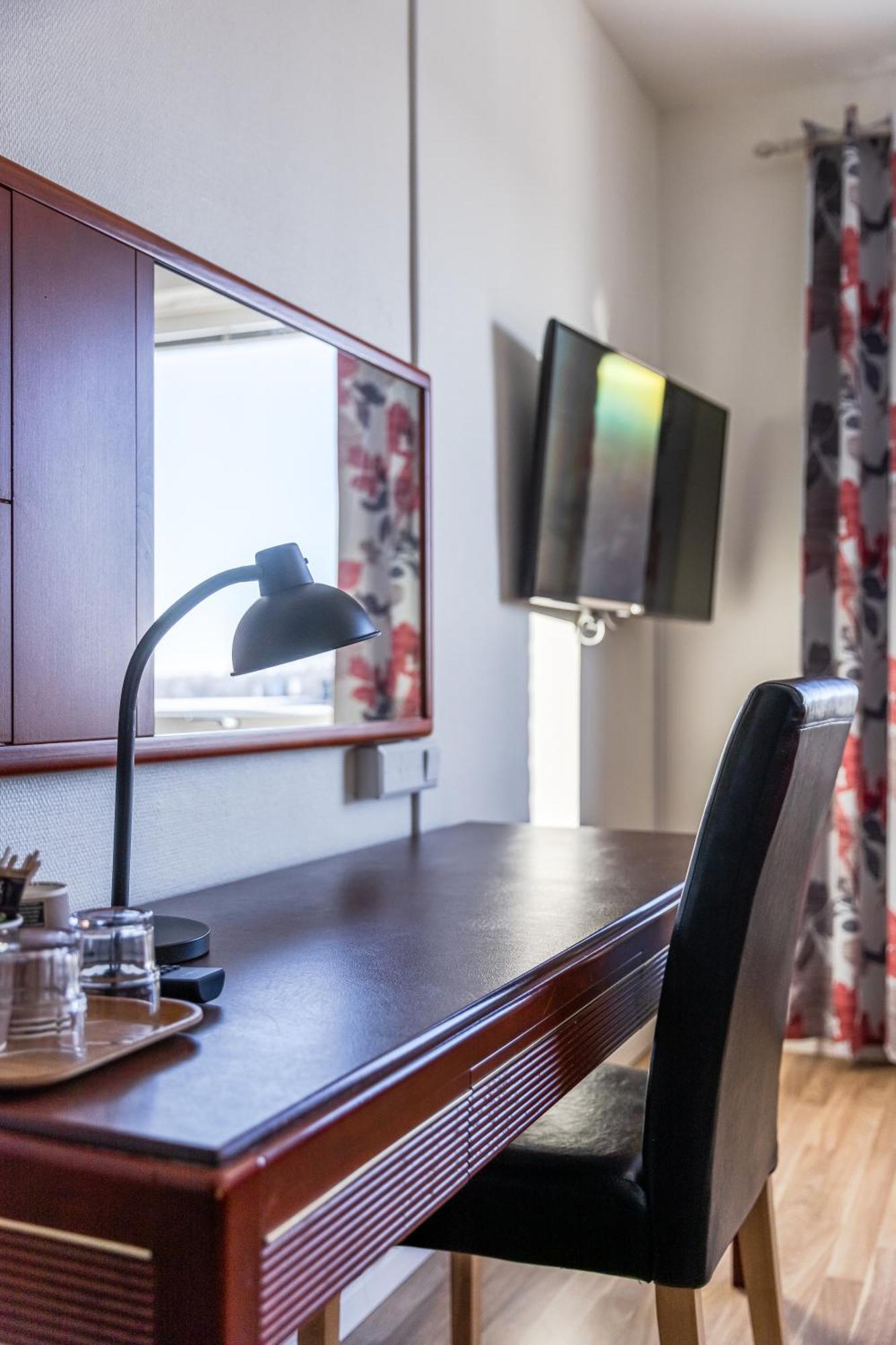 Hotell Kung Goesta By First Mora Exteriér fotografie
