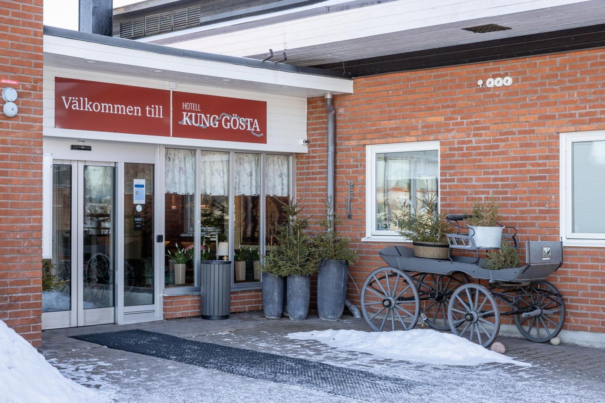 Hotell Kung Goesta By First Mora Exteriér fotografie