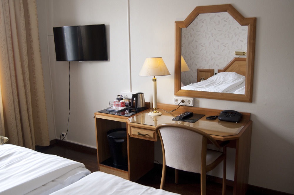 Hotell Kung Goesta By First Mora Exteriér fotografie