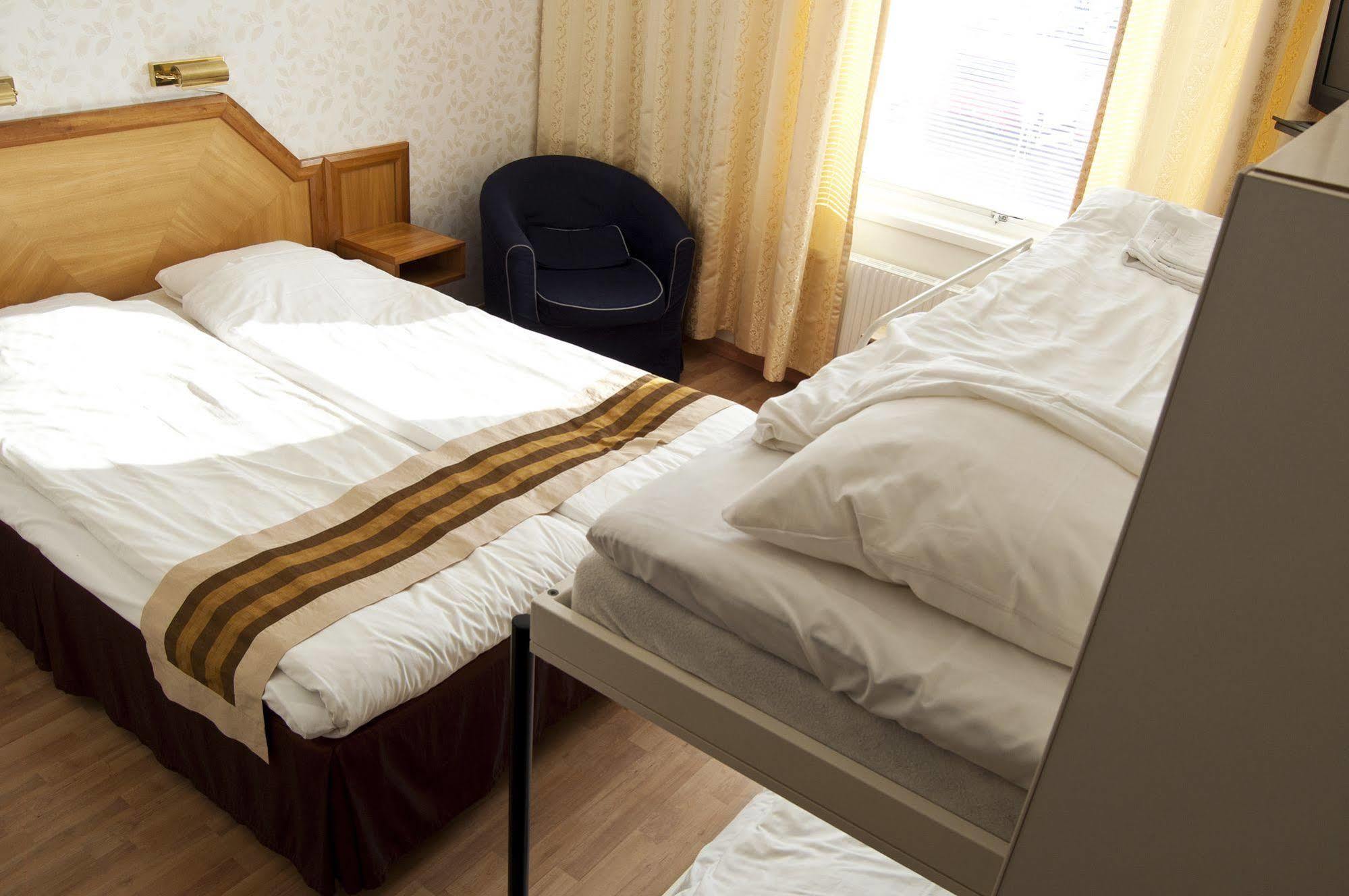 Hotell Kung Goesta By First Mora Exteriér fotografie