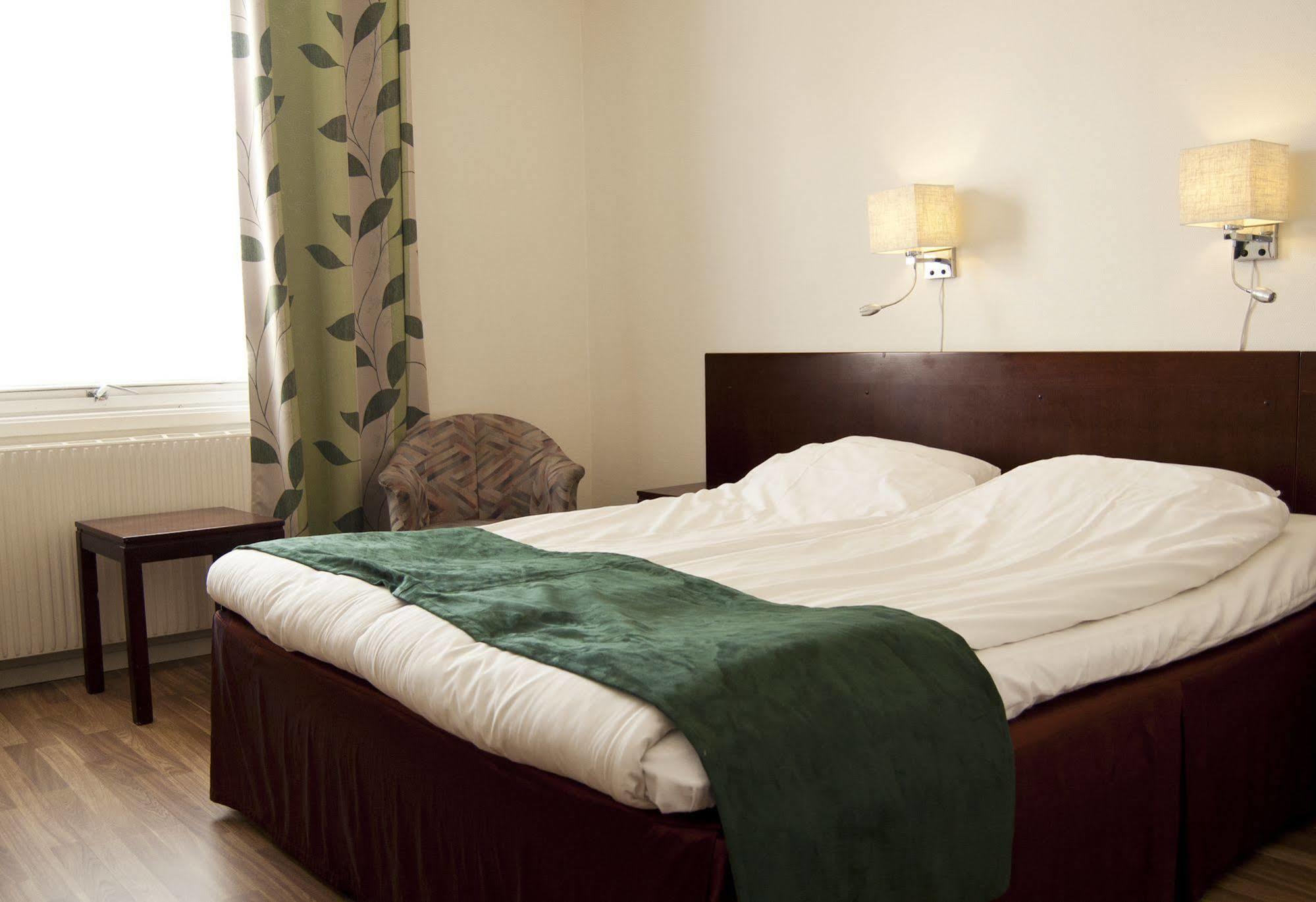 Hotell Kung Goesta By First Mora Exteriér fotografie